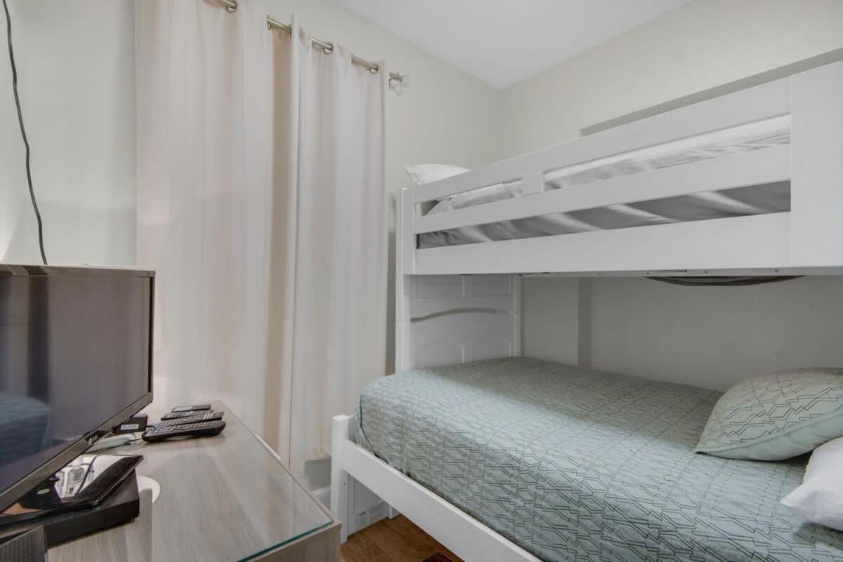 Brightly Furnished Beachfront Condominium By Brightwild بنما سيتي بيتش المظهر الخارجي الصورة
