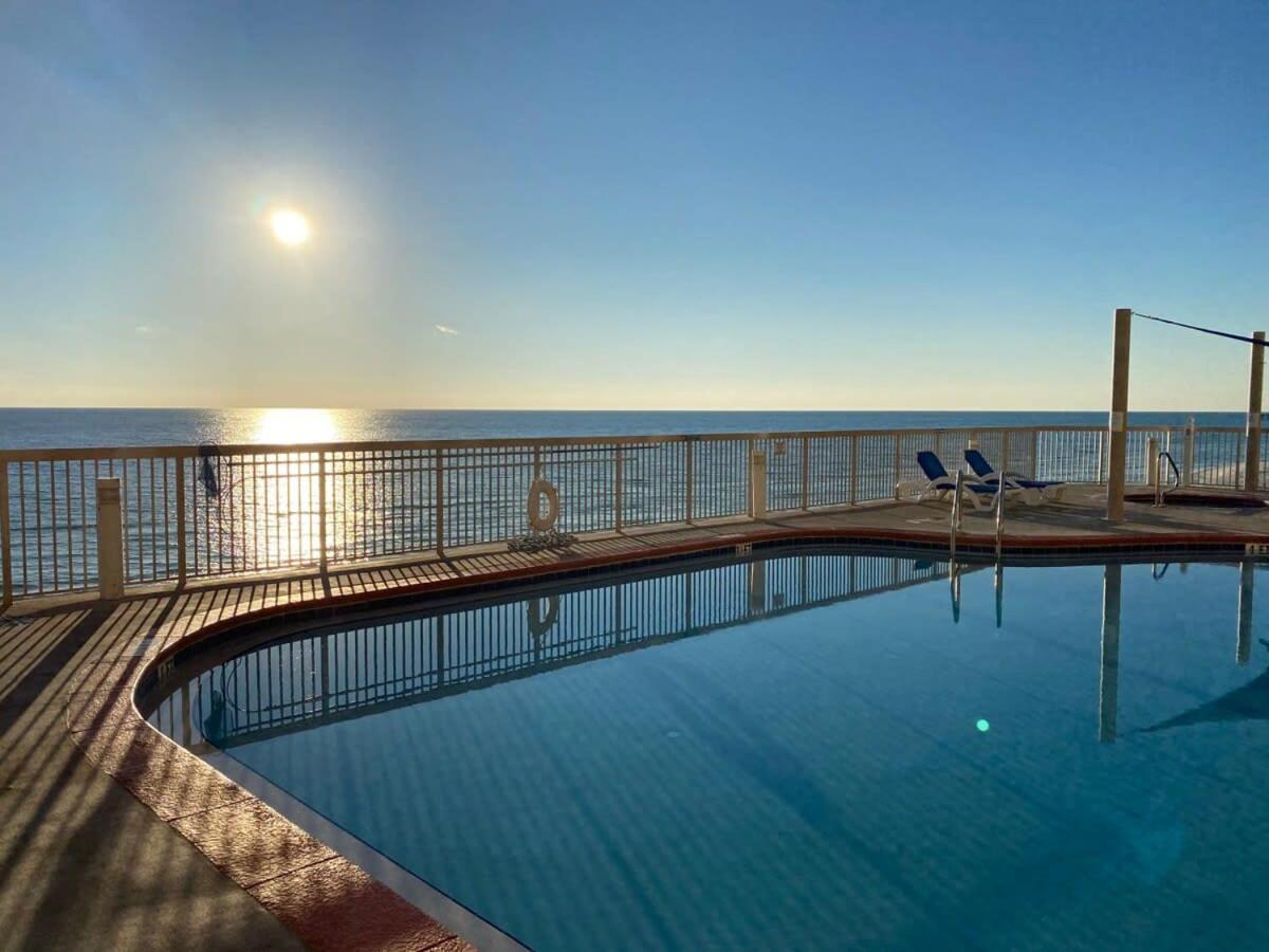 Brightly Furnished Beachfront Condominium By Brightwild بنما سيتي بيتش المظهر الخارجي الصورة